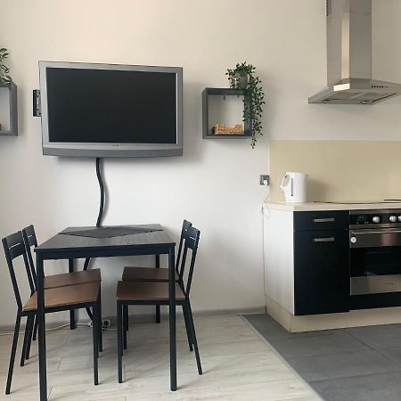 Appartement Nad Rzeka à Piła Extérieur photo